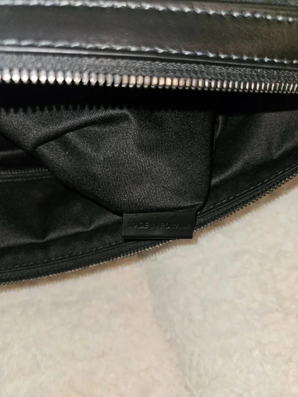 Authentic Burberry London England Black Check Leather Laptop Briefcase Business